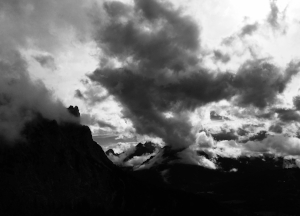 Wolken über Mittenwald