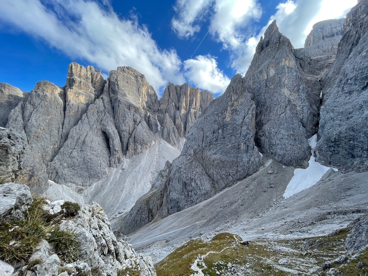 Abstieg ins Mittagstal