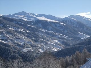 Mattlishorn (l) u Weissfluh (r)