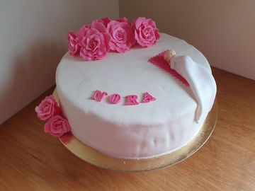 Dåpskake til Nora