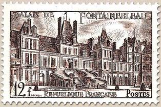 PALAIS DE FONTAINEBLEAU