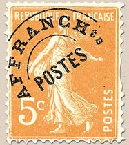 type semeuse camée surchargé