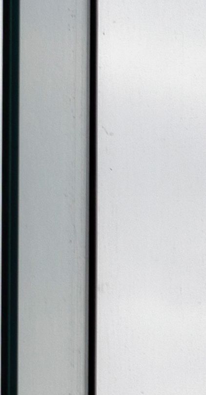 Industriekletterer bei der Fensterreinigung
