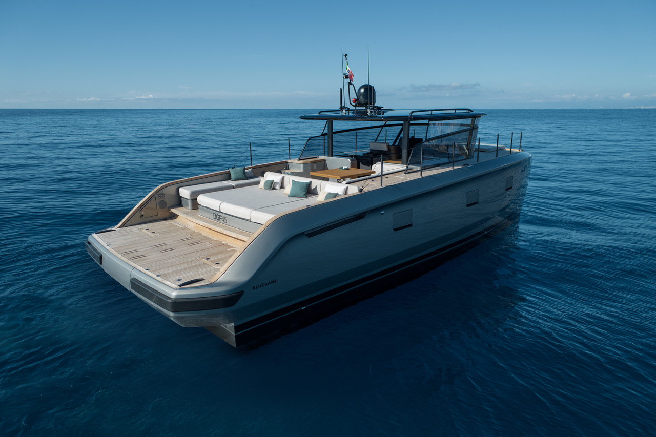 BGF45_STERN_02