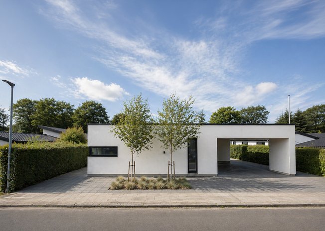 Moderne villa design med elegant arkitektur og stil. Moderne villa design med elegant arkitektur og stil.