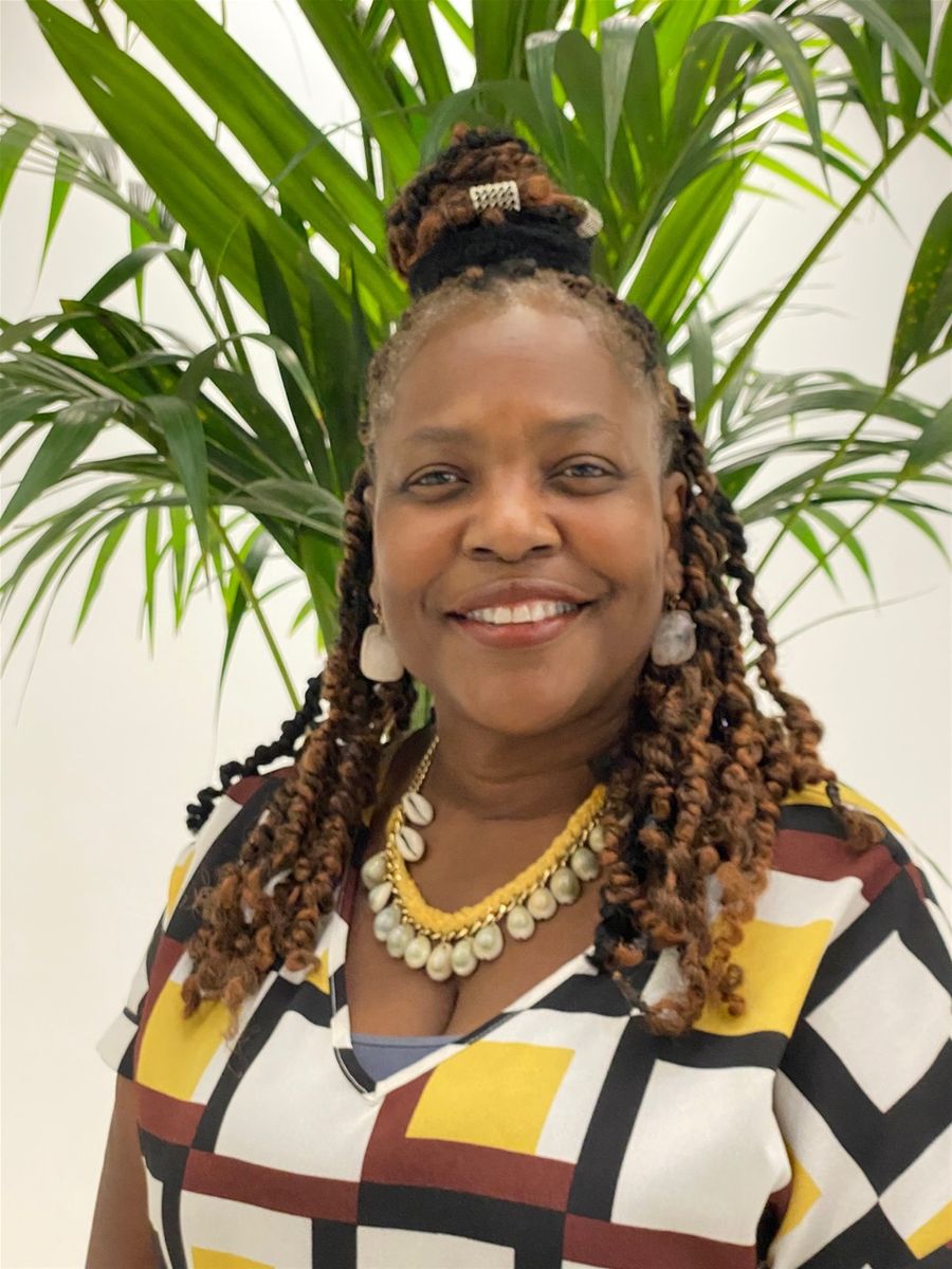 Dr. Lenora Parr