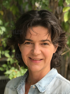 Portrait von Tanja Müller, Pferdephysiotherapeutin Portrait von Tanja Müller, Pferdephysiotherapeutin