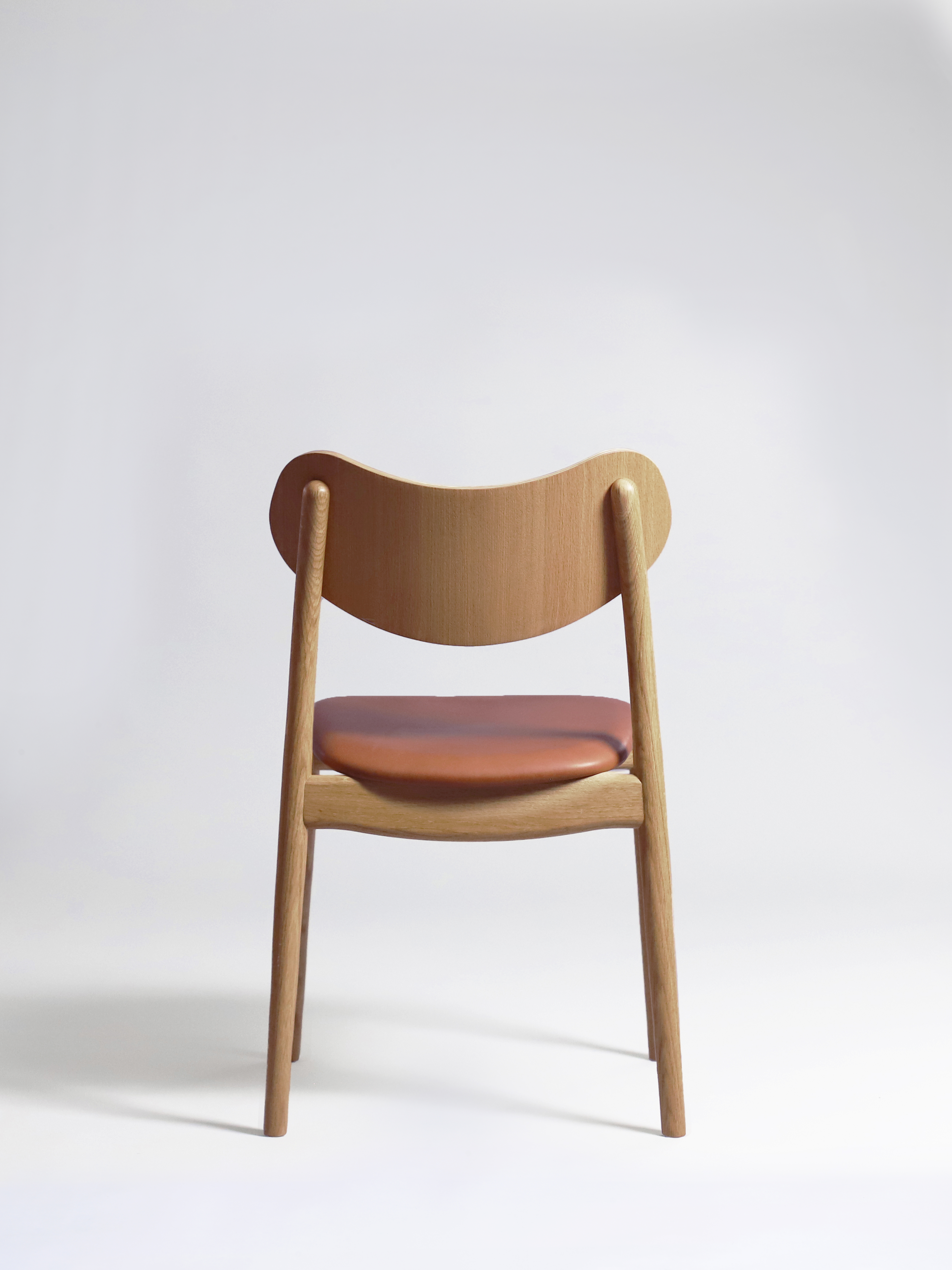 Ro-Collection_Hybrid-Chair-Back_Upholstered-Seat