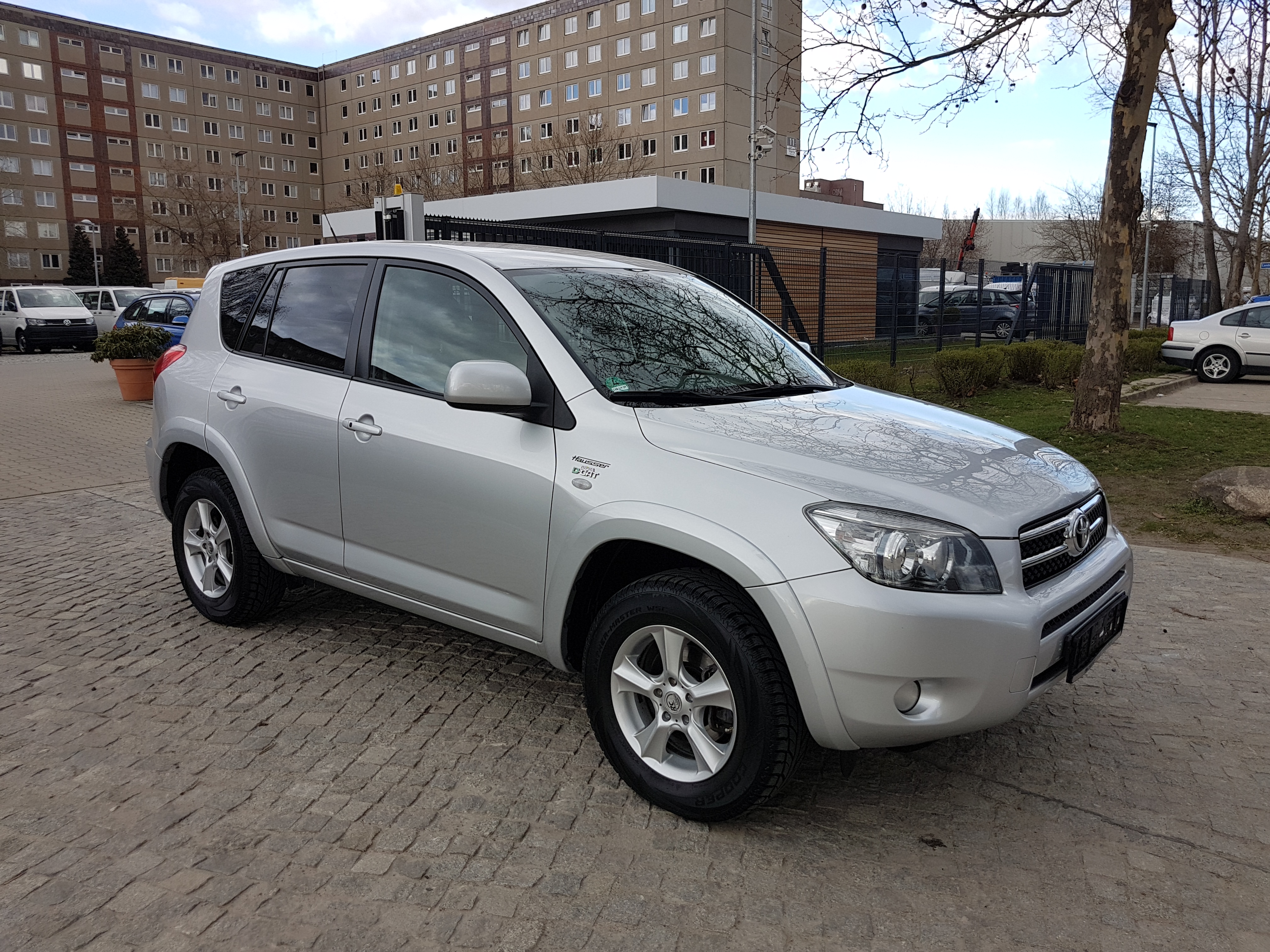 TOYOTA RAV4 