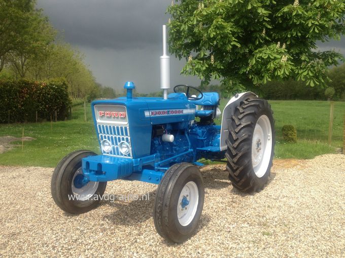 Nr:4 Ford 4000...Schitterend...
