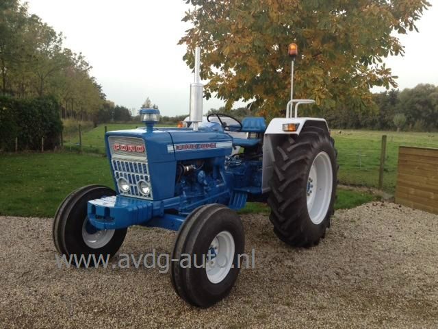Nr:15 Ford 4000...Mooi...