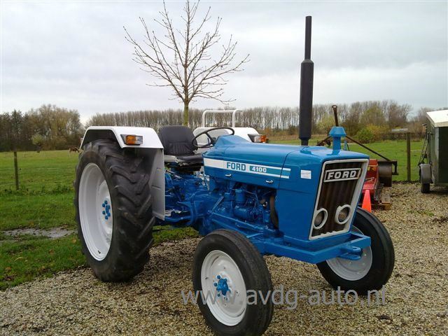 Nr:18 Ford 4100...Mooi...