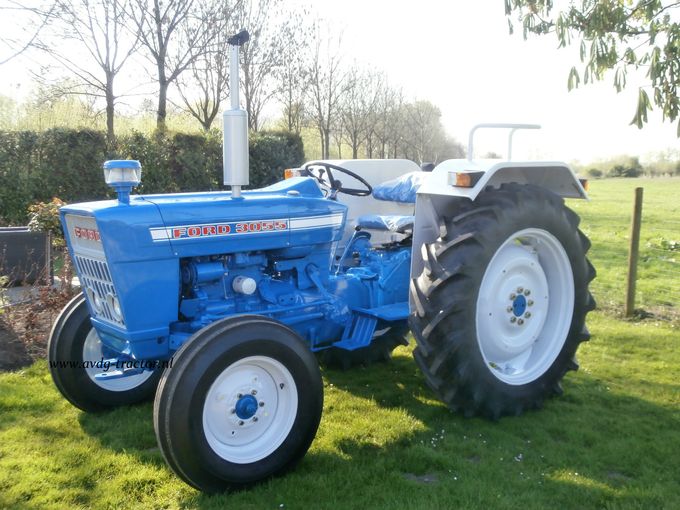 Nr:29 Ford 3055...Mooi...