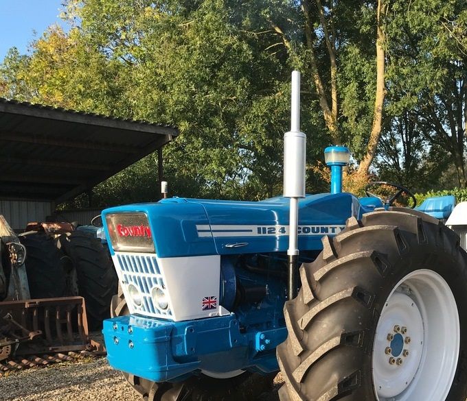 Nr:58 Ford County 1124...Prachtig...