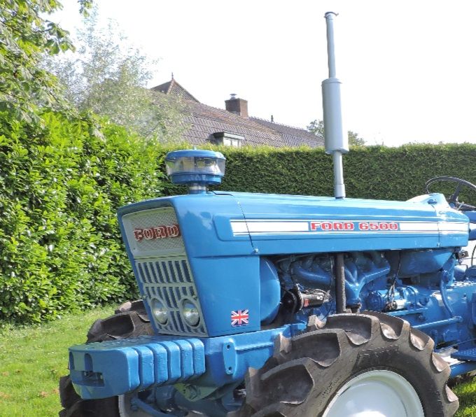 Nr:63 Ford 6500 Wow Wow wat een knaap op zijn hollands gezegd zo mooi schitterend.