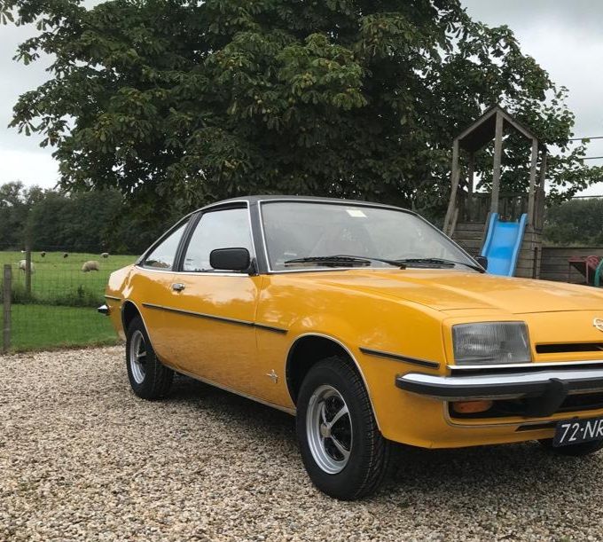 Nr:64 Opel Manta B 1976 Zooo mooi is deze klassieker geworden echt amazing.