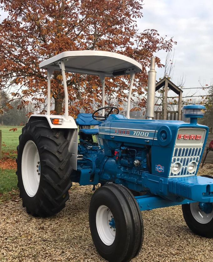 Nr: 69 Ford 7000....Schitterende tractor geworden...!