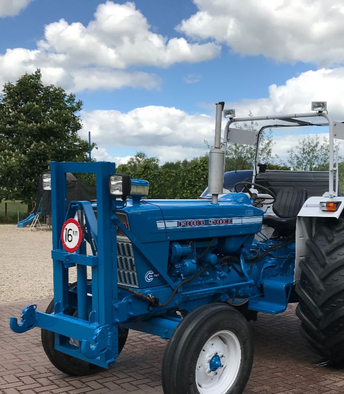 Nr. 73 Ford 5000 ....Schitterende tractor geworden:...Ik was mijn upload kwijt vandaar niet eerder kunnen plaatsen Excusses. Vandaar Nr. 73 moeten geven. Maar des al niet te min ook deze blijft gewoon zo mooi.