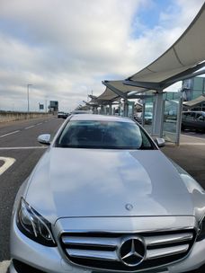 Aylesbury to Heathrow Airport private hire service  Buckingshire