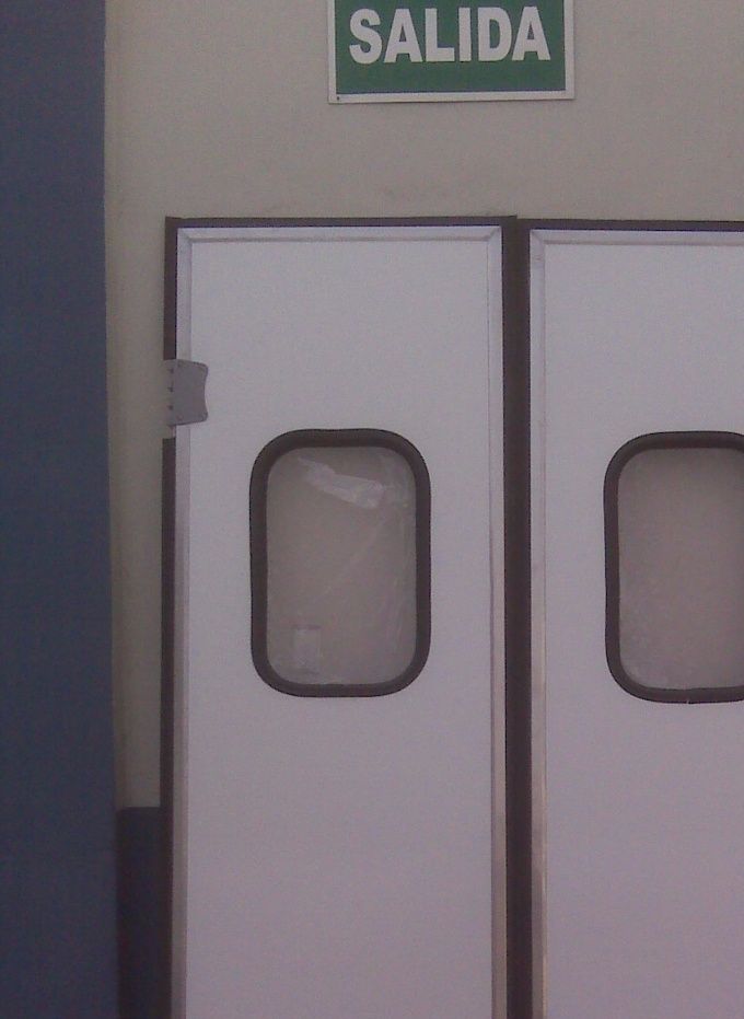 PUERTAS VAI-VEN FN DE 01 Y 02 HOJAS