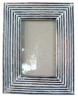 Wooden Frame 1662—.Size H25cm, L20cm. Glass 3mm. 