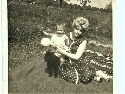 PhotoScanMutterHildegard 1965