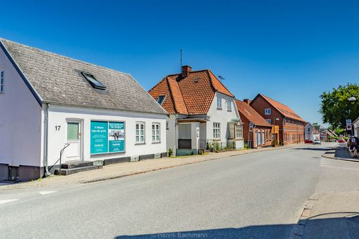 S040-032 Græsted Hovedgade 17-23, Græsted