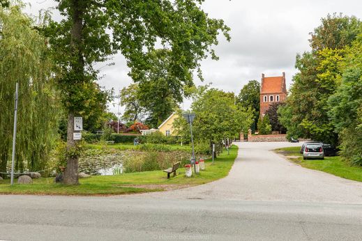 S060-18 Kirkepladsen 1-5, Esbønderup