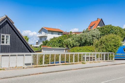 S068-061  Ved Stranden 4 og Hotelbakken 5, Tisvildeleje