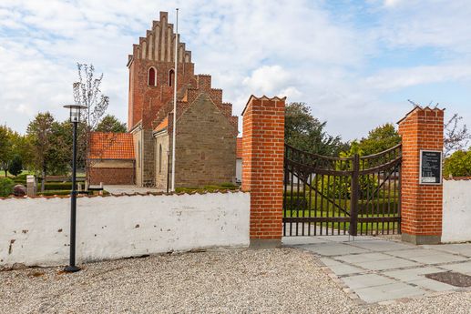S069-002 Løgelandsvej 1, Valby kirke, Valby