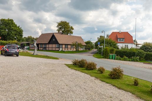 S069-004 Løgelandsvej 3, Valby kirke, Valby