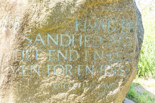 S139-017 Søren Kierkegaard stenen, Gilbjerg, Gilleleje