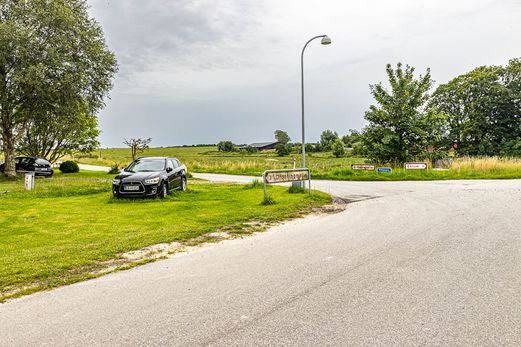 S141-32 Hellebjergvej, Villingerød