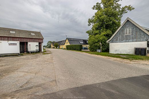 S141-70 Villingerødvej 54, 53, 55, Villingerød
