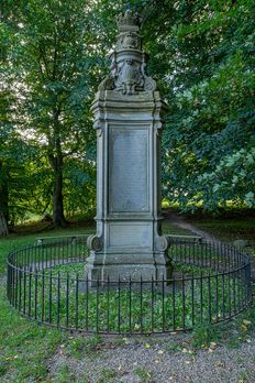 S150-001 Alleen 3, Sandflugtsmonument, Tisvilde 5D4_0883