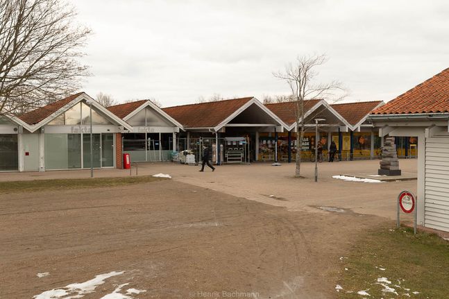 F2311-024 Nivå Center 60-61
