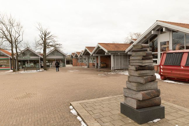F2311-031 Nivå Center 64, 70-71,  30