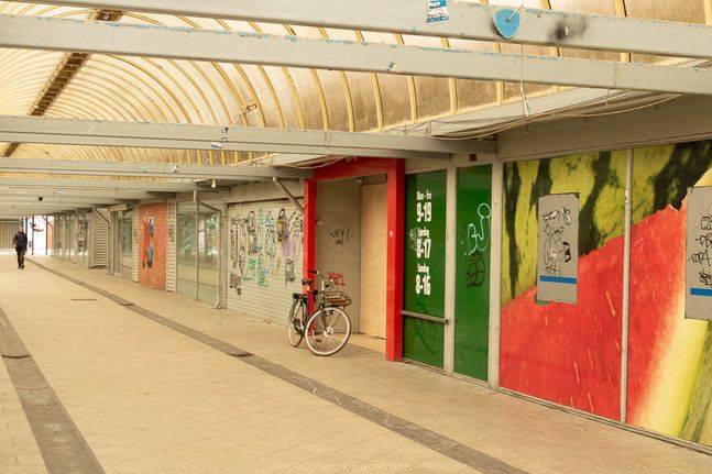 F2311-048 Nivå Center 89-85