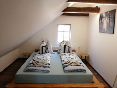 Schlafzimmer 2 DG