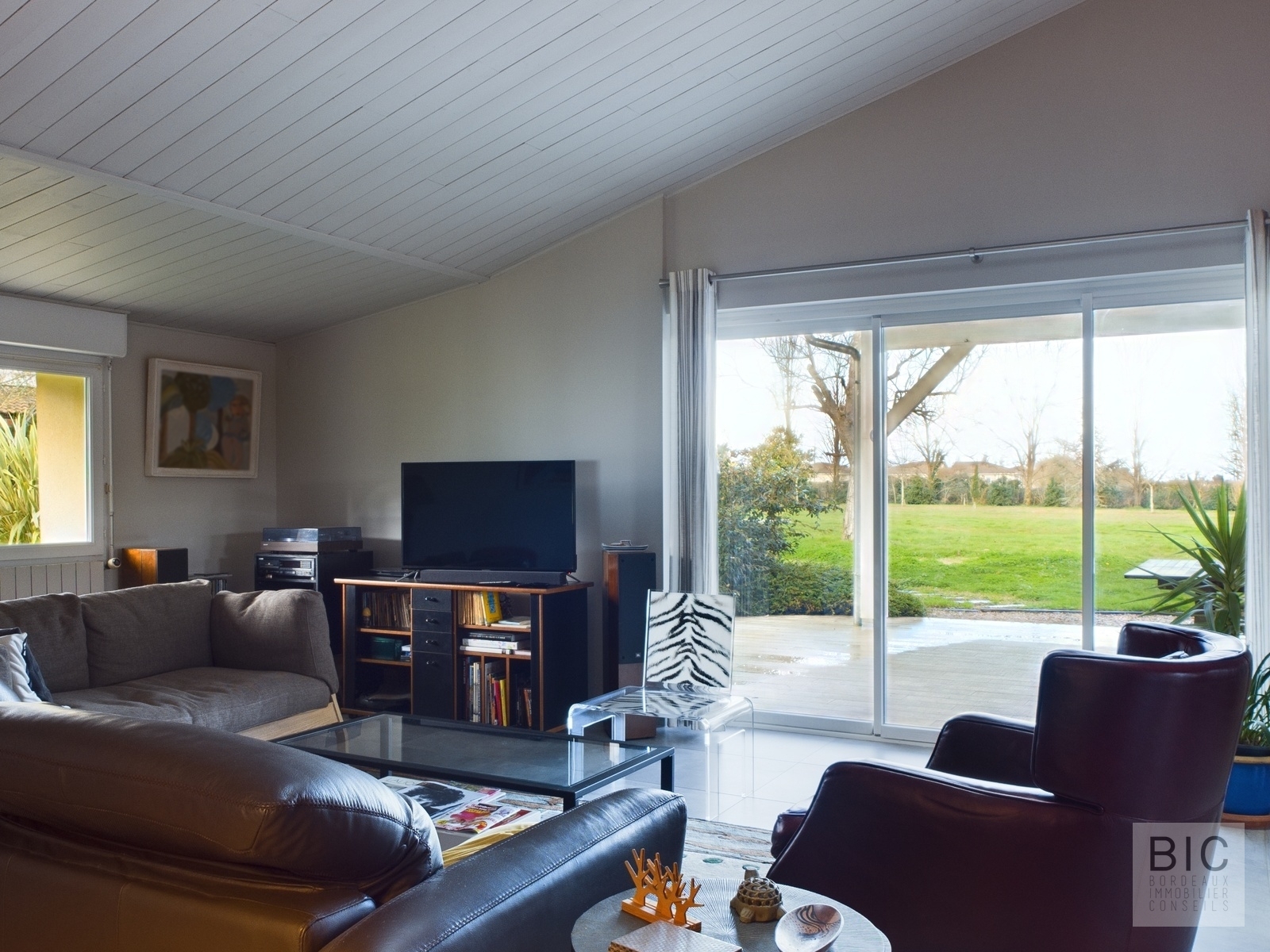 CAM03618G0-PR0061-STILL023