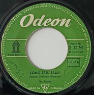 O 22 745