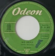 O 22 893
