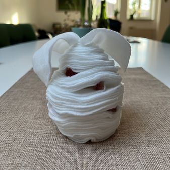 Schnüffel Ei aus Fleecedecke