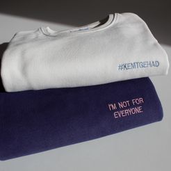 gepersonaliseerde crewneck met eigen boodschap