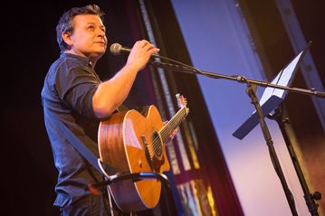 JamesDeanBradfield0012
