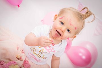 Beehive Photography Studios - Cake Smash - 1st Birthday - South Wales 