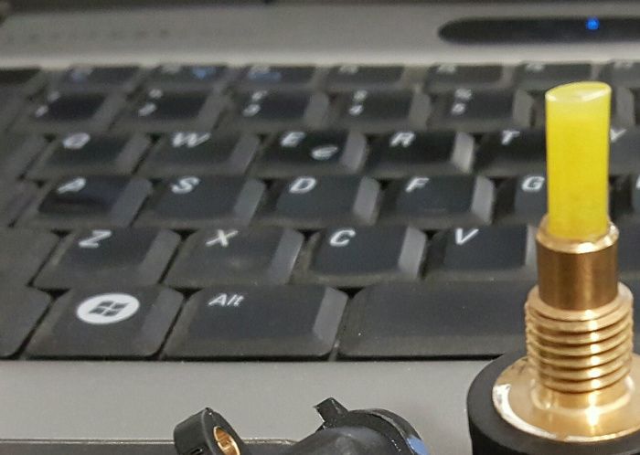 Sonde IAT Marelli, usate su Ducati, MotoGuzzi e Aprilia e al centro una sonda Per Triumph Street triple 675.