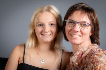 Helle og  Kamilla - 5015