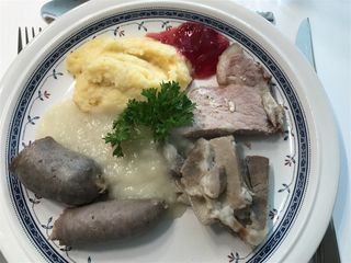 Hovedrett: salt kjøtt og 