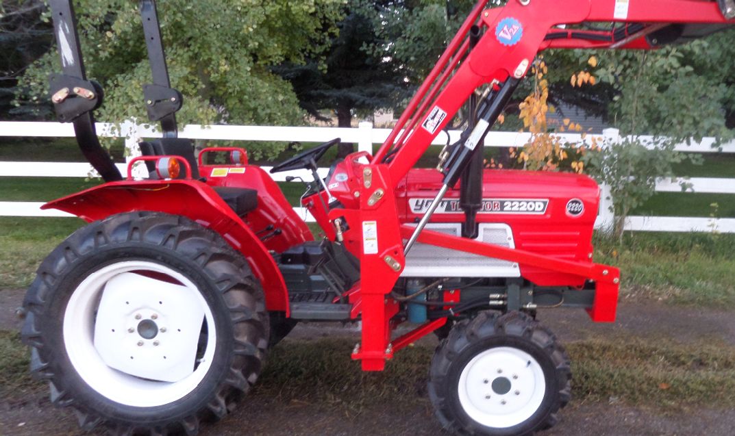 $13800.00 - YNM-2020-4x4 3 Cylinder Diesel 
this is 24 HP tractor with 20 PTO HP- smaller frame than the 2610 but good power to run a 5 FT mower or tiller- posthole auger - really big enough to do it all just not as fast as the bigger frame  tractors - does have the shuttle 3 FWD and a reverse with 5 gear ranges - and it does have Power steering 
handy as a swiss army knife can do it all---
-
This is a YNM tractor out of Japan that was put out of service as of environmental reasons there- has been restored to like new condition ( not just a paint job) they are selected with low hours and in good shape then remanufactured to a high standard - at Big Little Tractor we have been selling these for years -
this is a very good model with 24 engine Horsepower- power shuttle transmission -has power steering (a must with a loader) Category #1--3 point hitch - 540 PTO
the loader is a heavy duty  